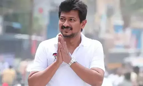 బంగారం లేదు.. 10 కేసులున్నాయి : అఫిడవిట్ లో ఉదయనిధి