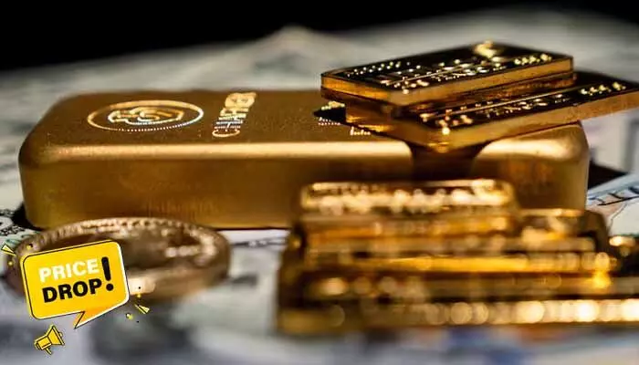 Gold Price: మళ్లీ గోల్డ్ రేటు క్రాష్.. ట్రంప్ ప్రకటనతో బులియన్ మార్కెట్ షేక్ Gold Price: మళ్లీ గోల్డ్ రేటు క్రాష్.. ట్రంప్ ప్రకటనతో బులియన్ మార్కెట్ షేక్
