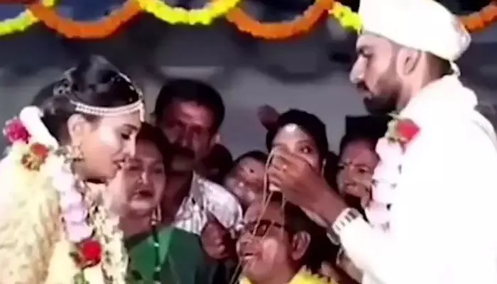 మరో వ్యక్తిని ప్రేమించాను.. తాళి కట్టే వేళ వధువు ట్విస్ట్ మరో వ్యక్తిని ప్రేమించాను.. తాళి కట్టే వేళ వధువు ట్విస్ట్