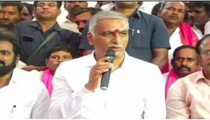 నేటికి లంబాడీలకు ఒక్క మంత్రి పదవి లేదు : మాజీ మంత్రి హరీశ్ రావు నేటికి లంబాడీలకు ఒక్క మంత్రి పదవి లేదు : మాజీ మంత్రి హరీశ్ రావు