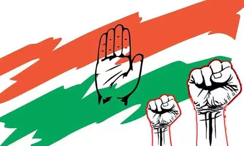 రాజగోపాల్ రెడ్డి, విజయశాంతి దూకుడు.. అడకత్తెరలో అధికార పార్టీ!