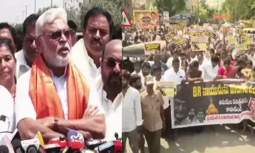 టీటీడీ చైర్మన్‌గా బీఆర్ నాయుడును తొలగించాలి : రాష్ట్రవ్యాప్తంగా వైసీపీ నిరసనలు