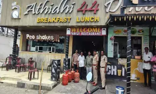 అలంపూర్ చౌరస్తాలో హోటల్ లో సీజ్ చేసిన సిలిండర్లు మాయం