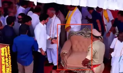 ‘నాకు చిన్న కుర్చీ చాలు’.. కుమారస్వామి పట్ల గౌరవం చాటుకున్న లోకేశ్‌
