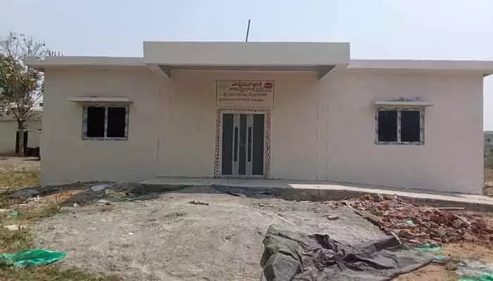 ప్రారంభానికి నోచుకోని పల్లె దవఖాన ప్రారంభానికి నోచుకోని పల్లె దవఖాన