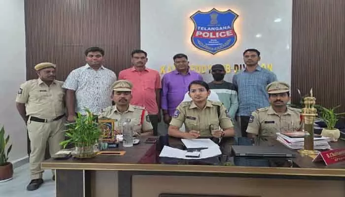 సెల్ ఫోన్ కోసం హత్య.. నిందితుడిని రిమాండ్ కి తరలింపు సెల్ ఫోన్ కోసం హత్య.. నిందితుడిని రిమాండ్ కి తరలింపు