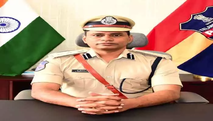 క్రికెట్ బెట్టింగ్కు పాల్పడితే జైలు శిక్ష తప్పదు : ఎస్పీ టి. శ్రీనివాసరావు క్రికెట్ బెట్టింగ్కు పాల్పడితే జైలు శిక్ష తప్పదు : ఎస్పీ టి. శ్రీనివాసరావు