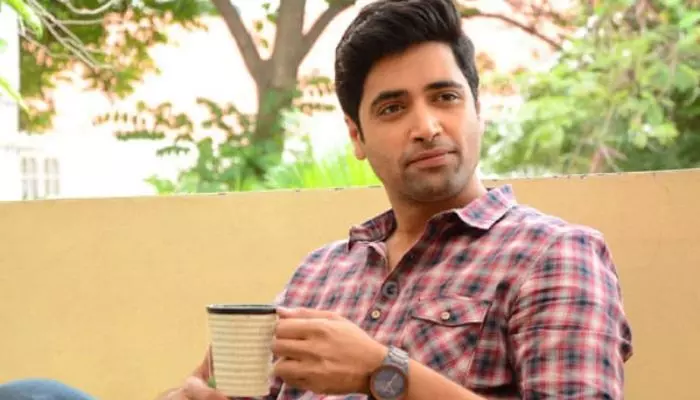 Adivi Sesh: అనురాగ్ కశ్యప్ అలాంటివారు.. టామ్ క్రూజ్ సినిమానే రిజెక్ట్ చేశారు Adivi Sesh: అనురాగ్ కశ్యప్ అలాంటివారు.. టామ్ క్రూజ్ సినిమానే రిజెక్ట్ చేశారు