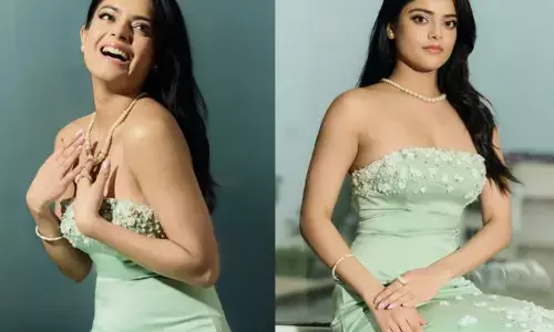ఆకుపచ్చ దుస్తుల్లో అందాల విందు చేస్తున్న రిద్ది కుమార్