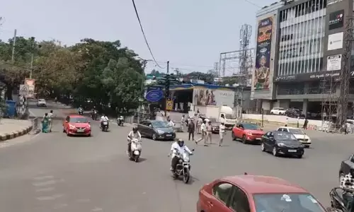 కేబీఆర్ పార్క్ వద్ద ఫ్లైఓవర్ పనులు షురూ! ట్రాఫిక్ మళ్లింపుల ట్రయల్ రన్