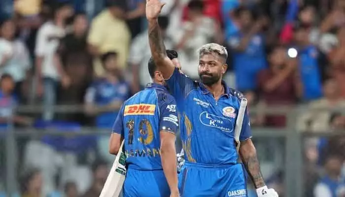 ముంబై ఇండియన్స్కు భారీ ఊరట: కోలుకున్న హార్దిక్ పాండ్యా ముంబై ఇండియన్స్కు భారీ ఊరట: కోలుకున్న హార్దిక్ పాండ్యా