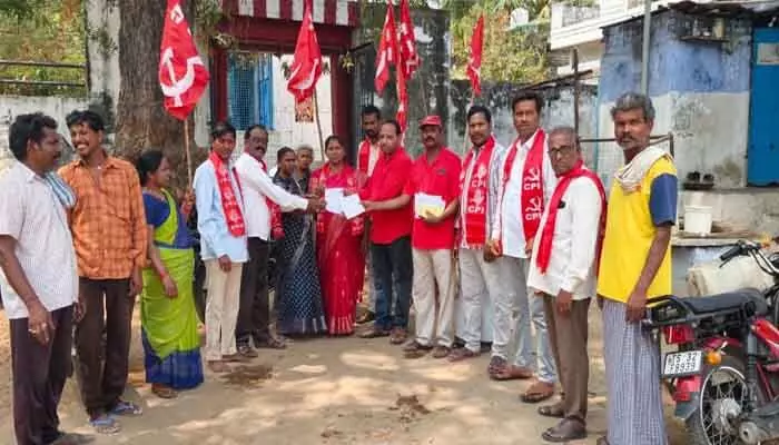 అంతరాలు లేని సమాజ స్థాపనే సీపీఐ ధ్యేయం : సీపీఐ జిల్లా కార్యదర్శి ఎస్ఎండీ ఫయాజ్ అంతరాలు లేని సమాజ స్థాపనే సీపీఐ ధ్యేయం : సీపీఐ జిల్లా కార్యదర్శి ఎస్ఎండీ ఫయాజ్