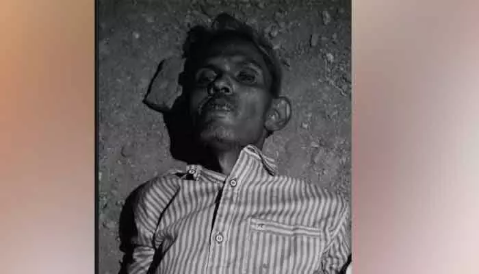 సూరారం పోలీస్ స్టేషన్ పరిధిలో గుర్తుతెలియని మృతదేహం లభ్యం సూరారం పోలీస్ స్టేషన్ పరిధిలో గుర్తుతెలియని మృతదేహం లభ్యం