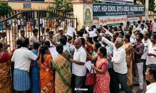 కార్పొరేట్ స్కూళ్లకు దిమ్మతిరిగే షాక్: సర్కారు బడికి ‘స్టార్’ క్రేజ్.. అడ్మిషన్ల కోసం భారీ క్యూ
