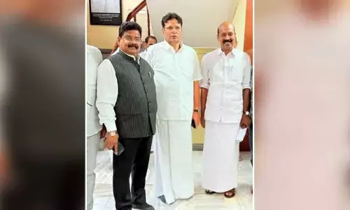 కేరళ పంచెకట్టులో మంత్రి శ్రీధర్ బాబు