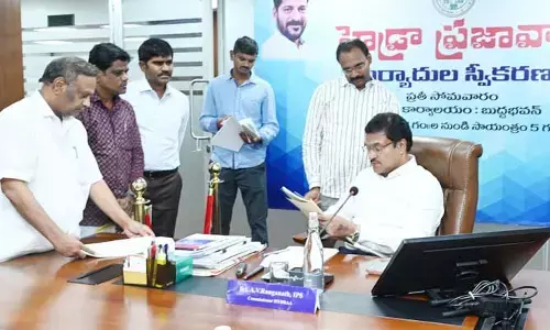 HYD: తాత ముత్తాత‌లు నుంచి వినియోగించే స్మశాన వాటిక క‌బ్జా