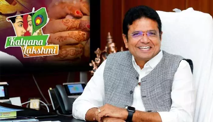 తులం బంగారం హామీ అమలుపై మంత్రి శ్రీధర్ బాబు హాట్ కామెంట్స్ తులం బంగారం హామీ అమలుపై మంత్రి శ్రీధర్ బాబు హాట్ కామెంట్స్