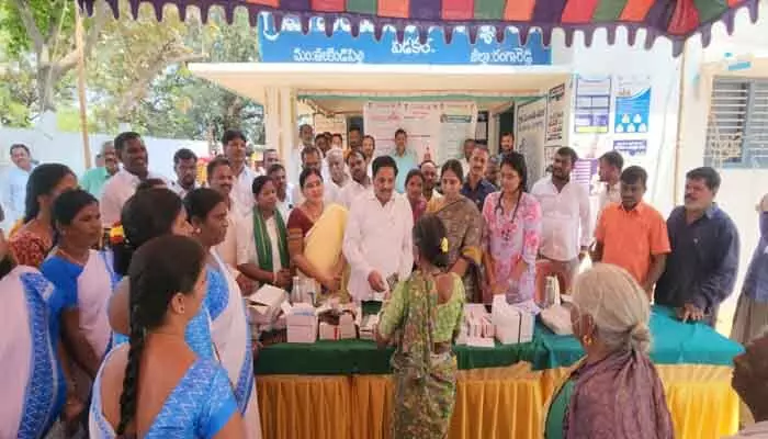 వేసవిలో కరెంట్ కి అంతరాయం జరగకుండా చూడాలి : ఎమ్మెల్యే కసిరెడ్డి నారాయణరెడ్డి వేసవిలో కరెంట్ కి అంతరాయం జరగకుండా చూడాలి : ఎమ్మెల్యే కసిరెడ్డి నారాయణరెడ్డి