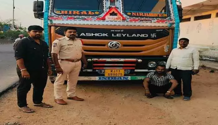 30 టన్నుల పీడీఎస్ బియ్యం పట్టివేత 30 టన్నుల పీడీఎస్ బియ్యం పట్టివేత