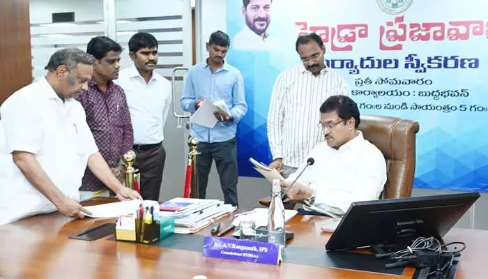 HYD: తాత ముత్తాతలు నుంచి వినియోగించే స్మశాన వాటిక కబ్జా HYD: తాత ముత్తాతలు నుంచి వినియోగించే స్మశాన వాటిక కబ్జా
