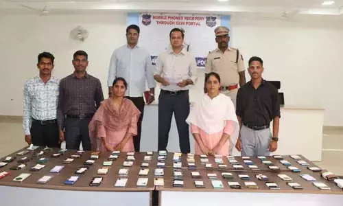 ప్రతి నెల 100కు పైగా ఫోన్ల రికవరీ :   ఎస్పీ రాజేష్ చంద్ర