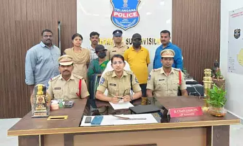 హ‌త్య కేసు ఛేదించిన పోలీసులు.. ఇద్ద‌రు నిందితులు అరెస్ట్