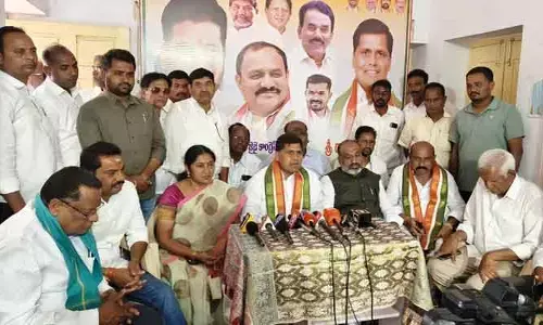 సీఎం సభ గ్రాండ్ సక్సెస్.. డీసీసీ అధ్యక్షులు డా.నరేష్ జాదవ్