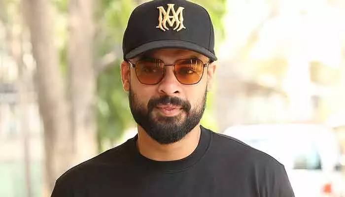 నా కెరీర్లోనే ఇది అతిపెద్ద సవాలు.. ‘లోకా-2’ గురించి షాకింగ్ విషయాలు చెప్పిన టోవినో థామస్ నా కెరీర్లోనే ఇది అతిపెద్ద సవాలు.. ‘లోకా-2’ గురించి షాకింగ్ విషయాలు చెప్పిన టోవినో థామస్