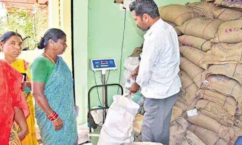 ఈనెల 30 దాకా రేషన్ పంపిణీ