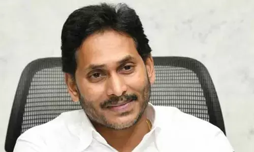 ఆ ఖర్చులన్నీ భరిస్తాం: డీఎస్సీ అభ్యర్థులకు జగన్ భరోసా