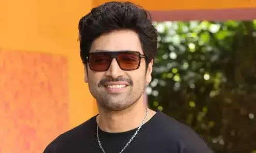 ‘డెకాయిట్’ విడుదల కాకముందే మరో క్రేజీ ప్రాజెక్ట్ లైన్‌లో పెట్టిన అడివి శేష్.. డైరెక్టర్ ఎవరంటే!