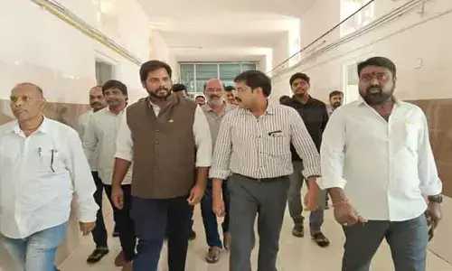 ఈఎస్ఐ  ఆసుప‌త్రి నిర్మించే వ‌ర‌కు పోరాడుతాను : పెద్దపల్లి ఎంపీ వంశీకృష్ణ