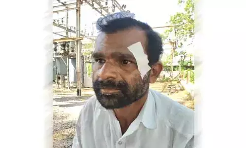 క‌మీష‌న్ల కోసం కాంగ్రెస్ కార్య‌క‌ర్త‌లు మూకుమ్మ‌డి దాడి