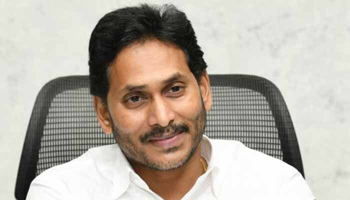పూర్తిగా సంక్షోభం.. 15న జగన్ భరోసా