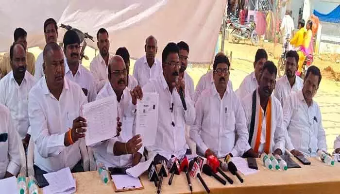 రైతుల ఇష్టం మేరకే గొల్లపల్లి-చీర్కపల్లి రిజర్వాయర్ రైతుల ఇష్టం మేరకే గొల్లపల్లి-చీర్కపల్లి రిజర్వాయర్
