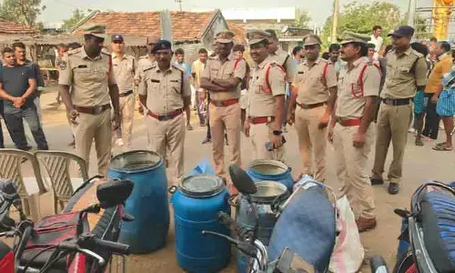 ఏసీపీ ఆధ్వర్యంలో ఆకస్మిక తనిఖీలు.. 2000 లీటర్ల బెల్లపు పానకం ధ్వంసం