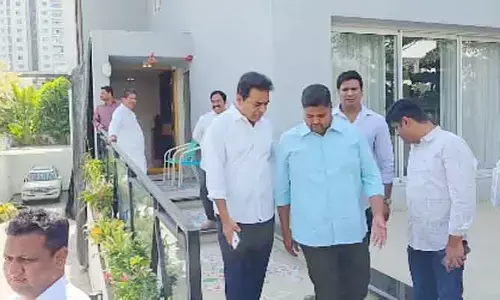స్టేట్ పాలిటిక్స్‌లో ఆసక్తికర పరిణామం.. జగిత్యాలకు బయలుదేరిన కేటీఆర్
