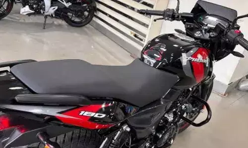 Bajaj Pulsar:న్యూ వెర్ష‌న్‌ పల్సర్ 180 వ‌చ్చేసింది..ధ‌ర‌, ఫీచ‌ర్స్ ఇవే