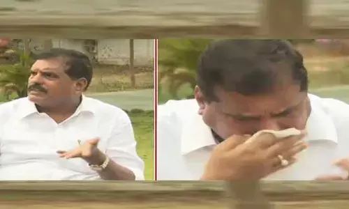 వైఎస్‌ను గుర్తు చేసుకుని కన్నీటి పర్యంతమైన బొత్స