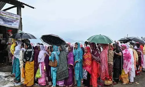 ముగిసిన మూడు రాష్ట్రాల పోలింగ్: పుదుచ్చేరిలో భారీ పోలింగ్