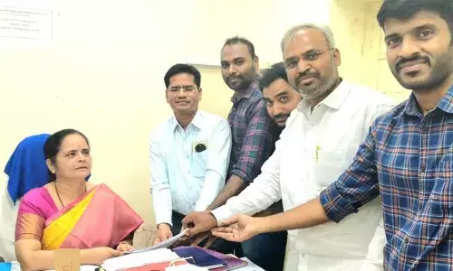 TG: నర్సింగ్ పదోన్నతుల్లో మేల్ ఆఫీసర్స్‌కు అన్యా
