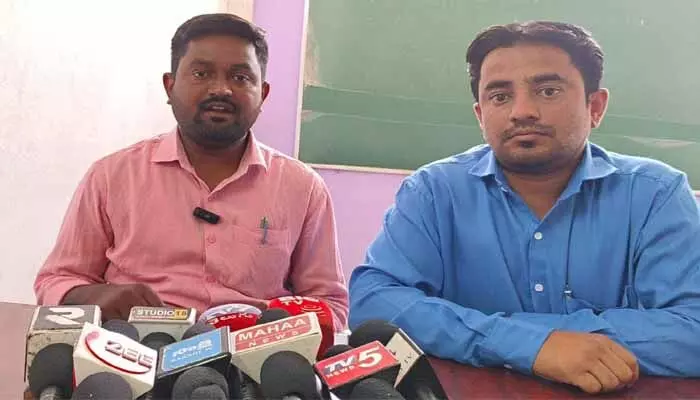 అంగన్ వాడీ టీచర్ ను అవమానించిన వారిపై కఠిన చర్యలు తీసుకోవాలి : డాక్టర్ దిగ్గె బాబు అంగన్ వాడీ టీచర్ ను అవమానించిన వారిపై కఠిన చర్యలు తీసుకోవాలి : డాక్టర్ దిగ్గె బాబు