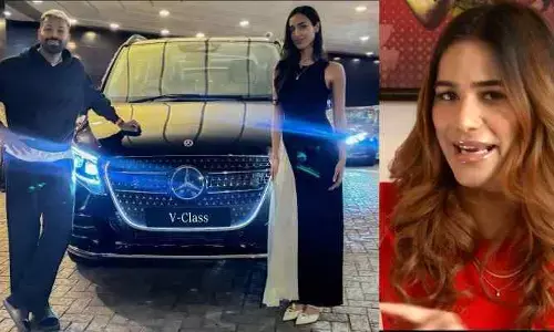 Poonam Pandey Big Statement on Hardik Pandya-Girlfriend Ko Car Gift
