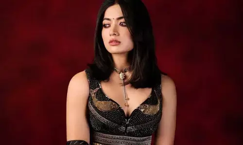 Rashmika: పెళ్లి తర్వాత ఇలాంటి లుక్‌లో ఎప్పుడూ చూసి ఉండరు