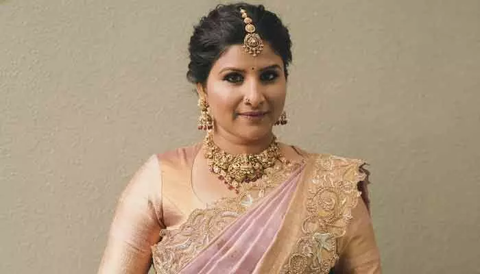 అది చూసి నా మనసు కదిలిపోయింది.. ఆ ప్రేమే నాకు కొండంత బలం అంటూ మంగ్లీ ఎమోషనల్ పోస్ట్ అది చూసి నా మనసు కదిలిపోయింది.. ఆ ప్రేమే నాకు కొండంత బలం అంటూ మంగ్లీ ఎమోషనల్ పోస్ట్