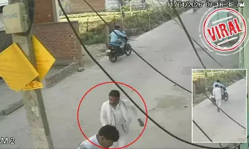 Live Murder: నడిరోడ్డుపై న్యాయవాది దారుణ హత్య.. సోషల్ మీడియాలో వీడియో వైరల్!