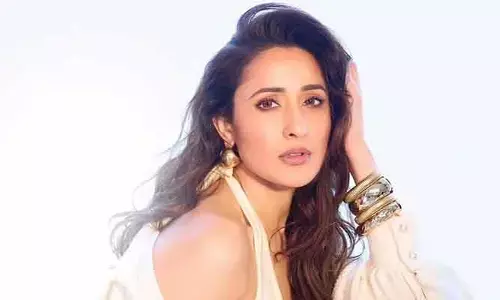 Pragya Jaiswal: బికినీలో సెగలు పుట్టిస్తున్న ప్రగ్యా..  కుర్రాళ్లకు ఇక నిద్ర కష్టమే