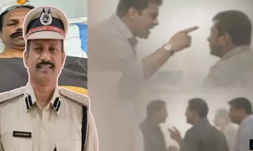వెధవ, ఇడియట్  ఎక్సైజ్ కమిషనర్ తిట్ల దండకం.. డిప్యూటీ సూపరింటెండెంట్ రాజీనామా!