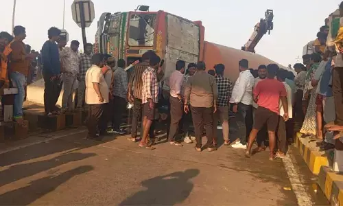 లారీ అతివేగమే ప్రమాదానికి కారణం: NHAI అధికారి విద్యాసాగర్ రావు