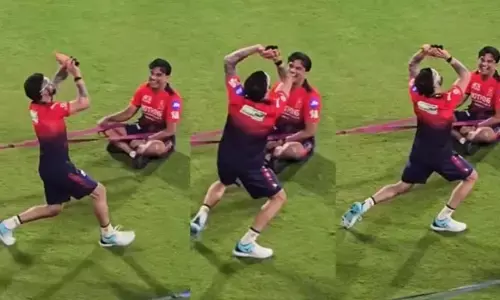 Virat Kohli: ఆర్సీబీ నెట్స్‌లో కోహ్లీ ‘నాగిని’ డ్యాన్స్.. సోషల్ మీడియాలో వీడియో వైరల్